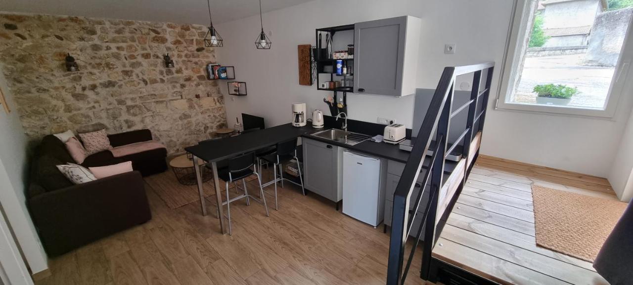 Appartement Chaleureux En Ardeche La Roche-de-Glun Exterior photo
