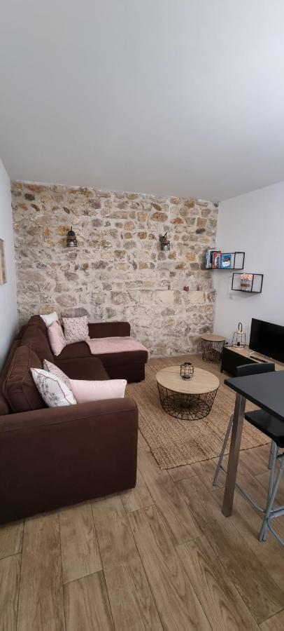 Appartement Chaleureux En Ardeche La Roche-de-Glun Exterior photo