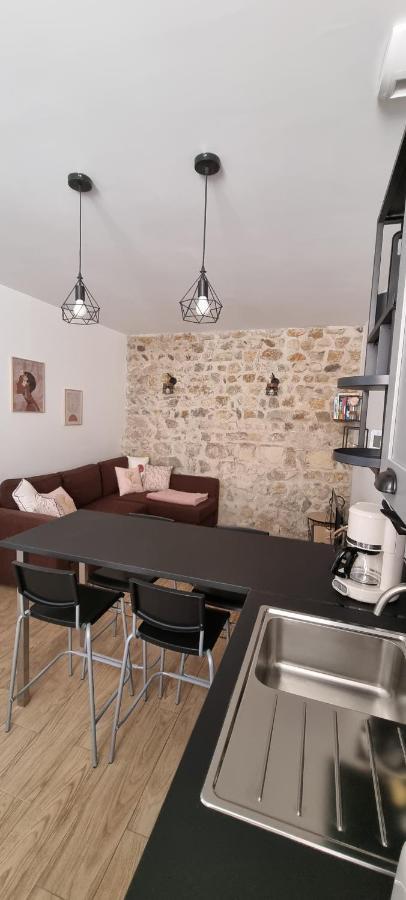 Appartement Chaleureux En Ardeche La Roche-de-Glun Exterior photo
